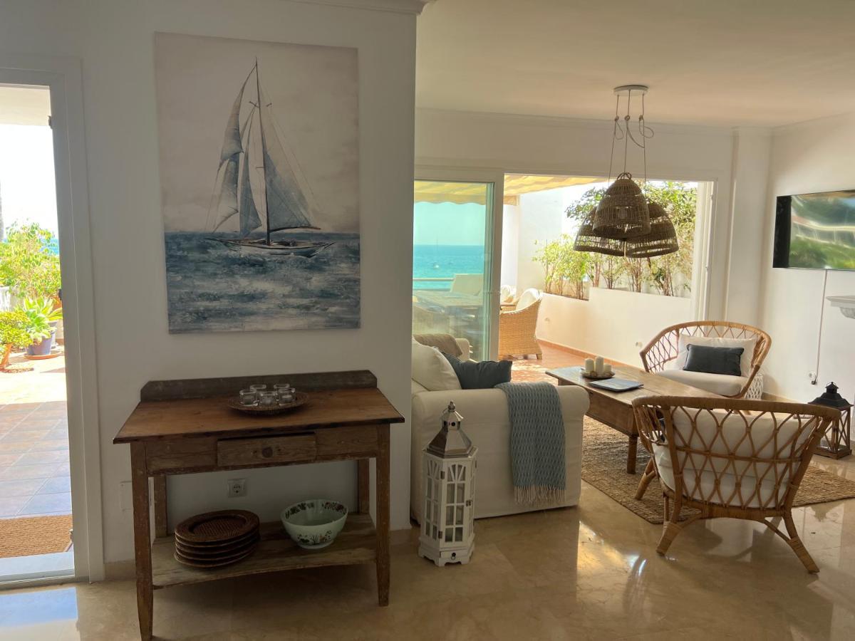 Playa Cristo Amazing Beach Terrace Appartment Estepona Exterior photo
