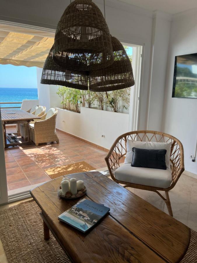 Playa Cristo Amazing Beach Terrace Appartment Estepona Exterior photo