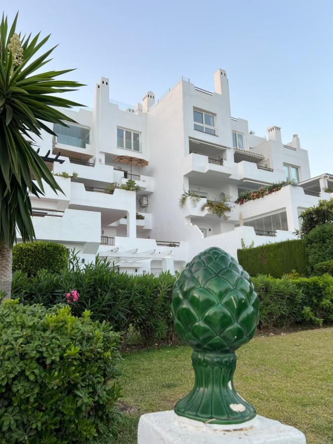 Playa Cristo Amazing Beach Terrace Appartment Estepona Exterior photo
